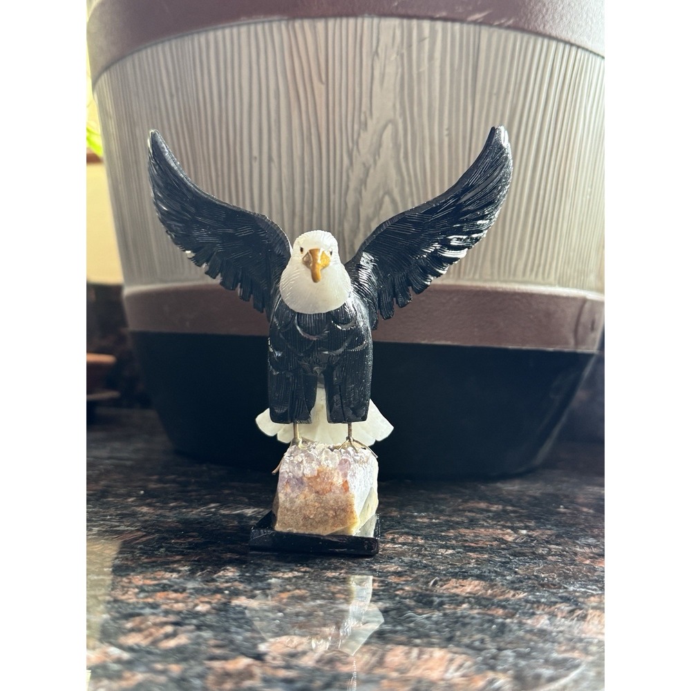 Unique Bald Eagle Natural Stone - Carved Bird - On Gem - Hand Made - Peru